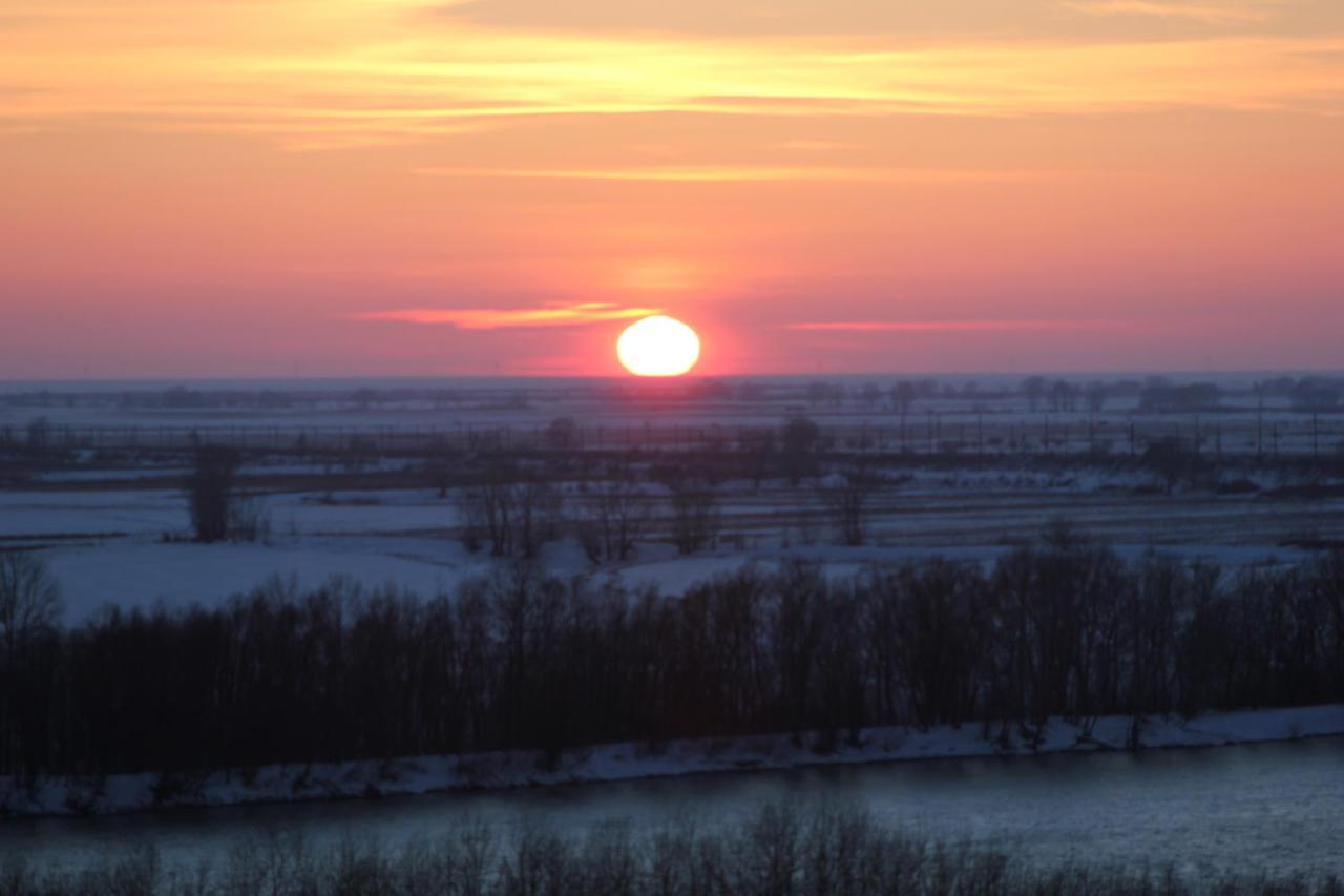 Элитная Квартира На Набережной Реки Иртыш Pavlodar Esterno foto